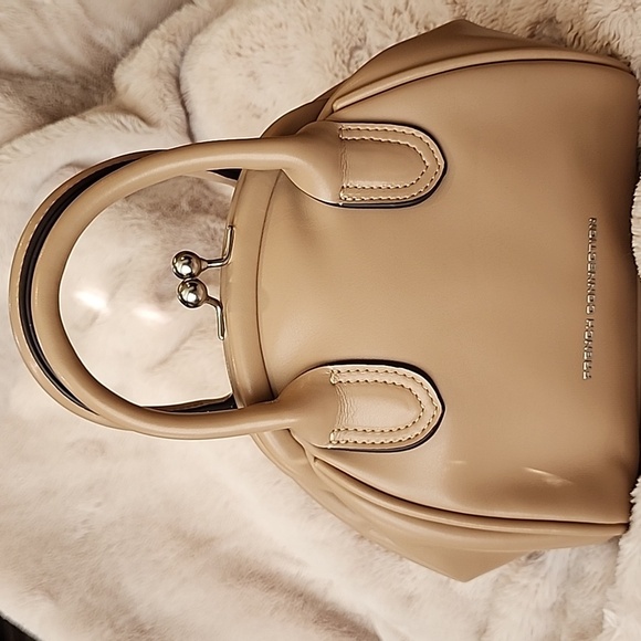 French Connection Taylor Smooth Kiss Lock Closure Doctor's Bag Cafe Au Latte - Picture 5 of 7